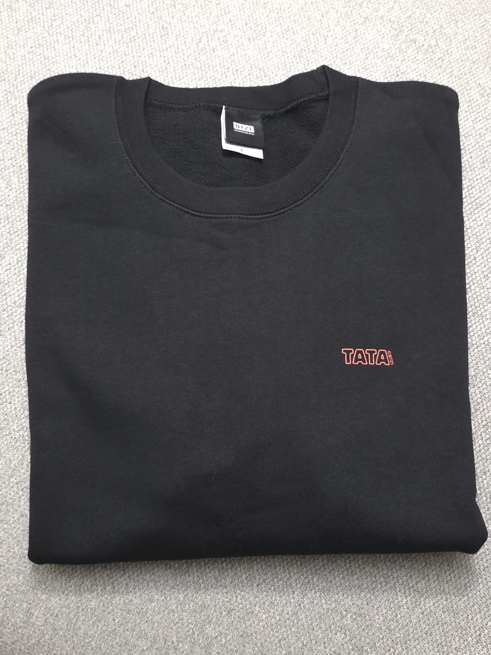 BT21 Tata Universe Sweatshirt (Size L)